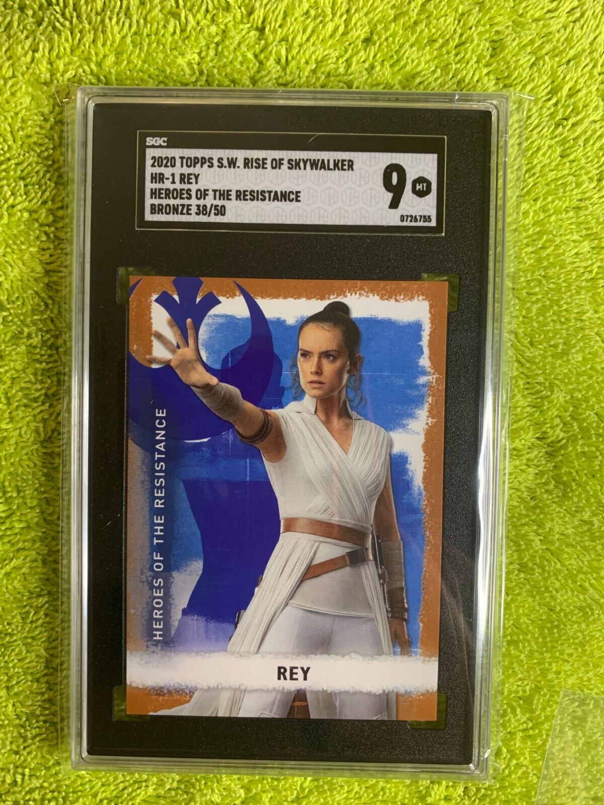 2020 Topps Star Wars: Rise of Skywalker HR-1 Rey 38/50 SGC 9MT