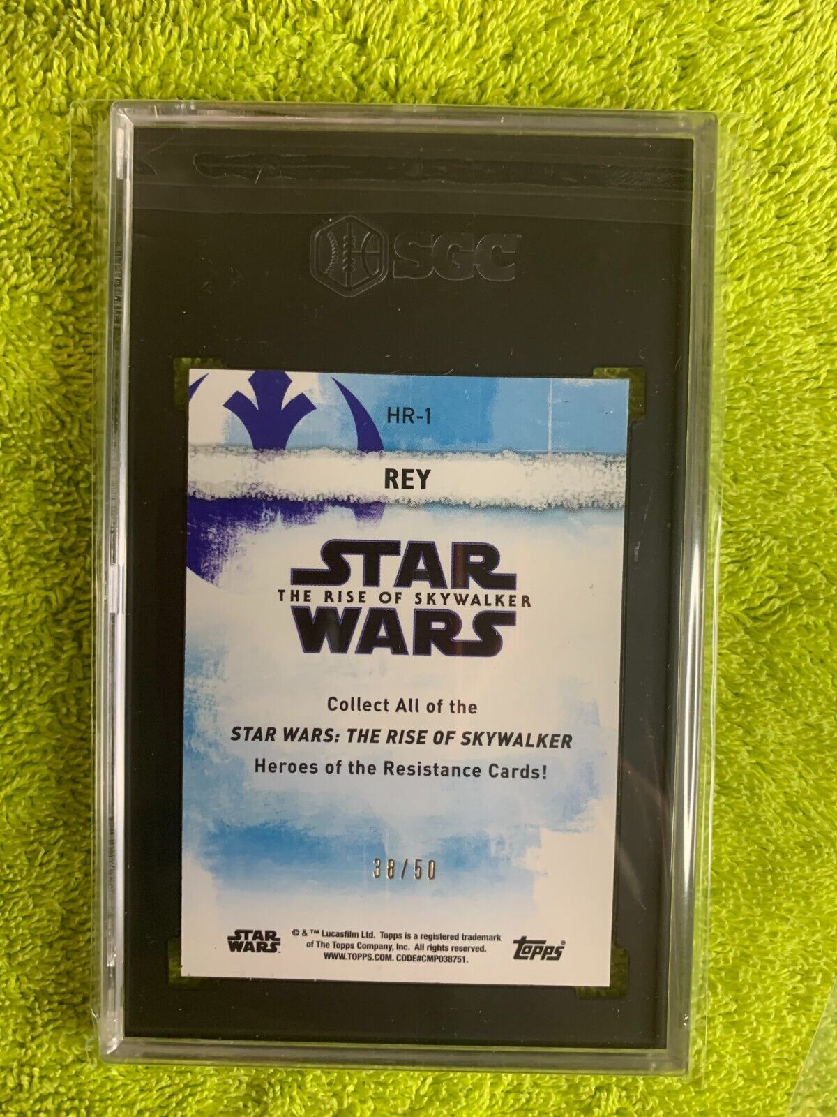 2020 Topps Star Wars: Rise of Skywalker HR-1 Rey 38/50 SGC 9MT